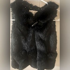 Zara Girls faux black vest with poker dot lining. Kids size 5/6. NWOT